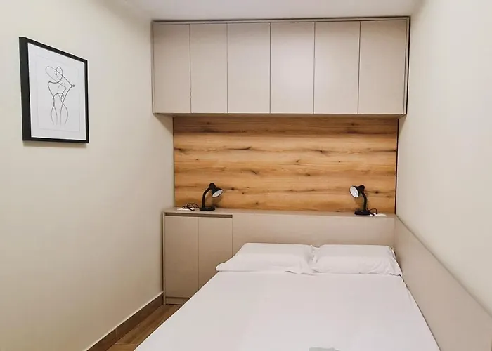 2v1 - Center 4 Apartament